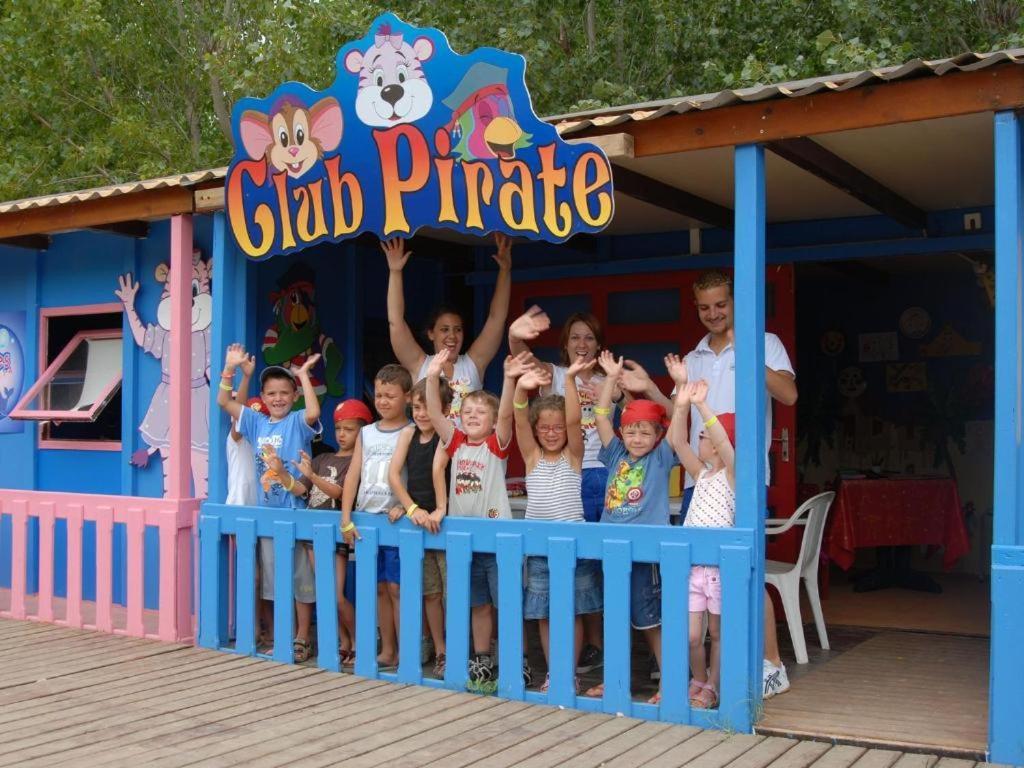 Camping Valras Climatise Hotel Sérignan Екстериор снимка